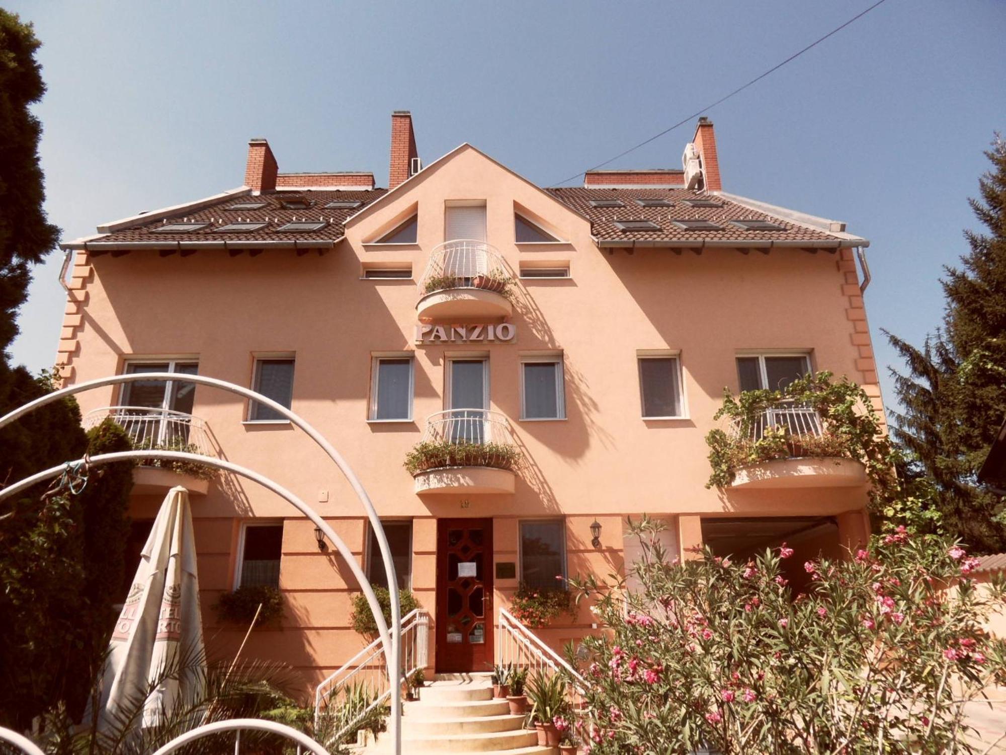 Bed and Breakfast Kalman Panzio Szegedin Exterior foto
