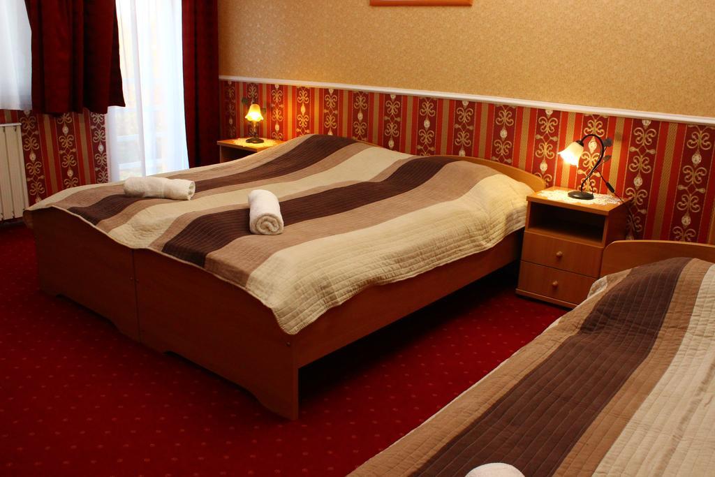 Bed and Breakfast Kalman Panzio Szegedin Exterior foto